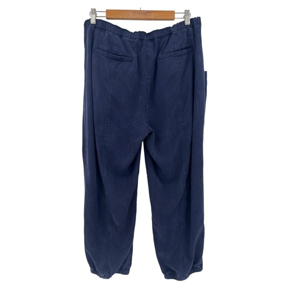 Eileen Fisher Tencel Crop Relaxed Jogger in Navy Size M - Picture 2 of 8